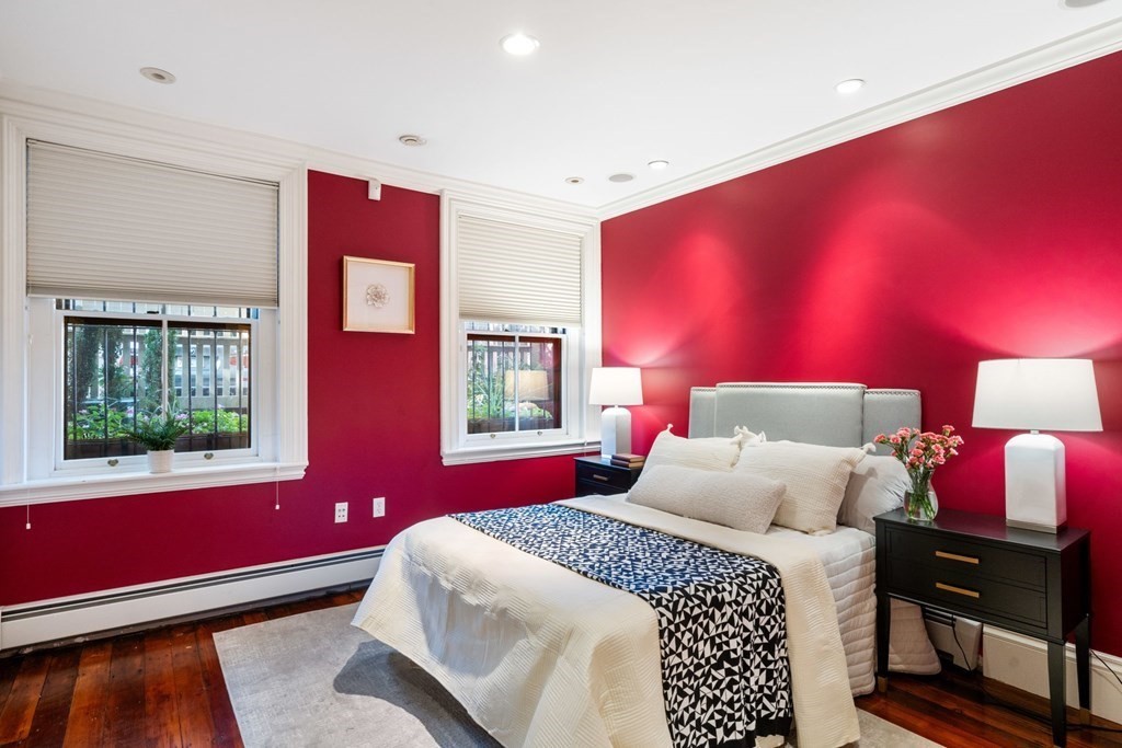 449 Shawmut Ave # 1