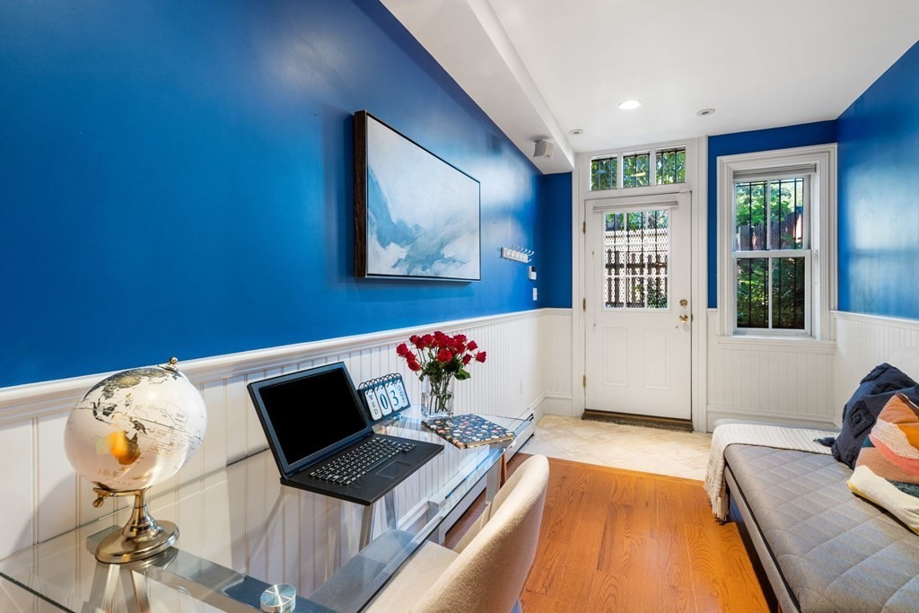 449 Shawmut Ave # 1