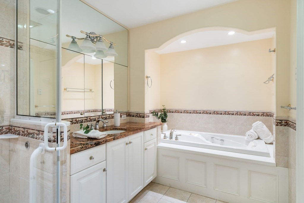 449 Shawmut Ave # 1