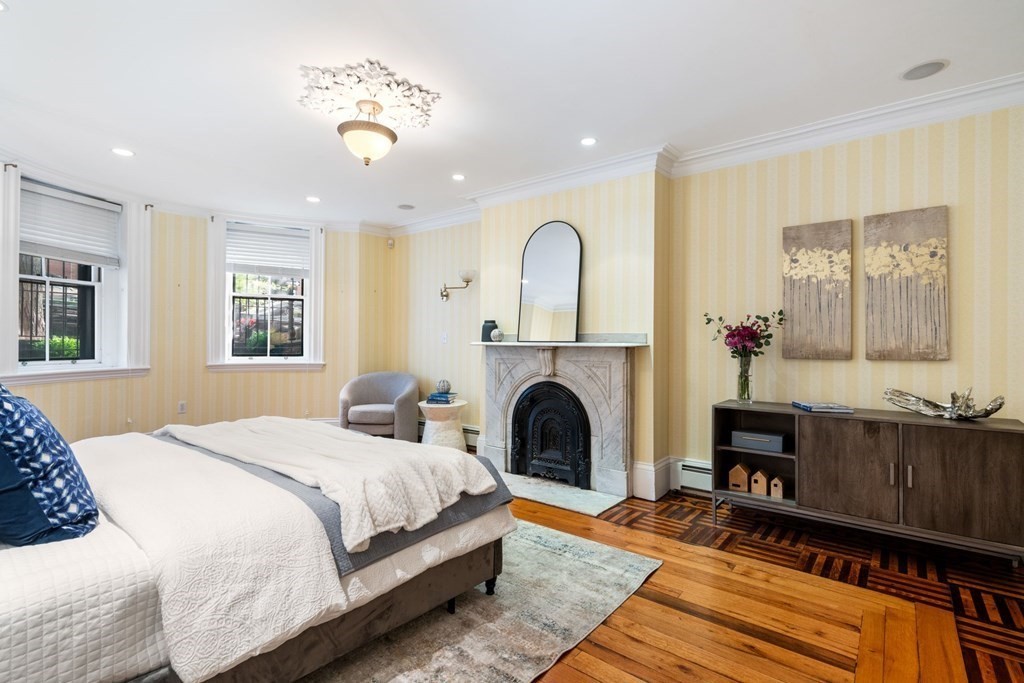 449 Shawmut Ave # 1
