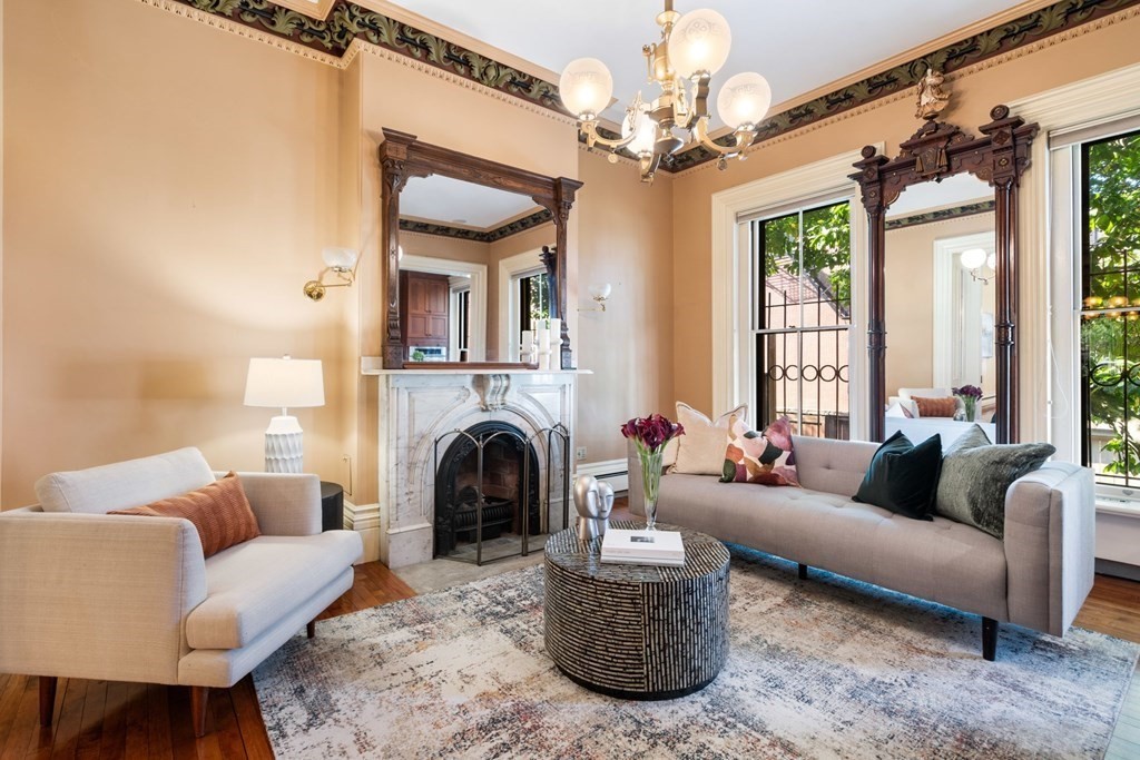 449 Shawmut Ave # 1