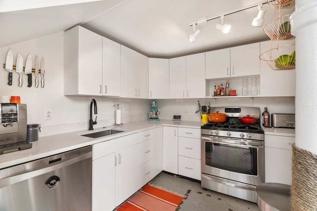 57 Cornwall Street # 4