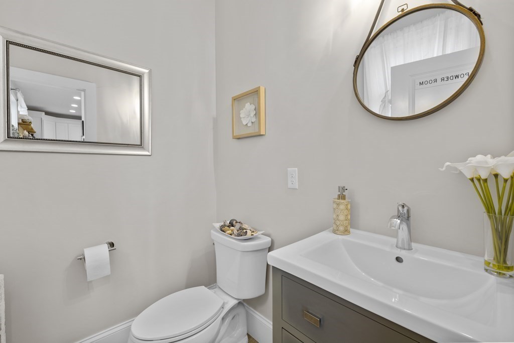 111 Highland Ave # 2