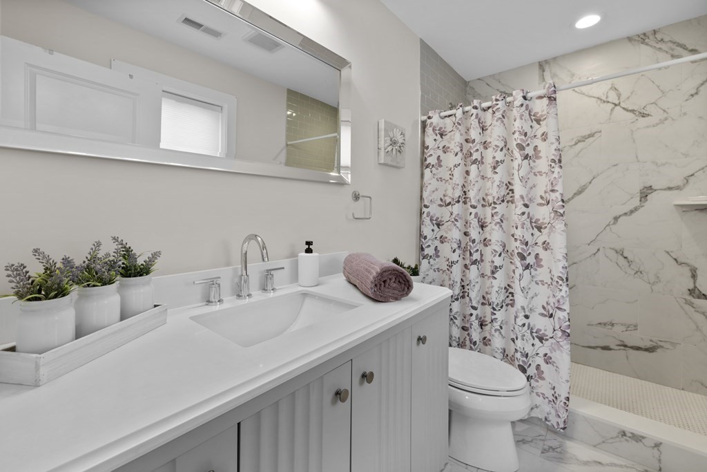 111 Highland Ave # 2