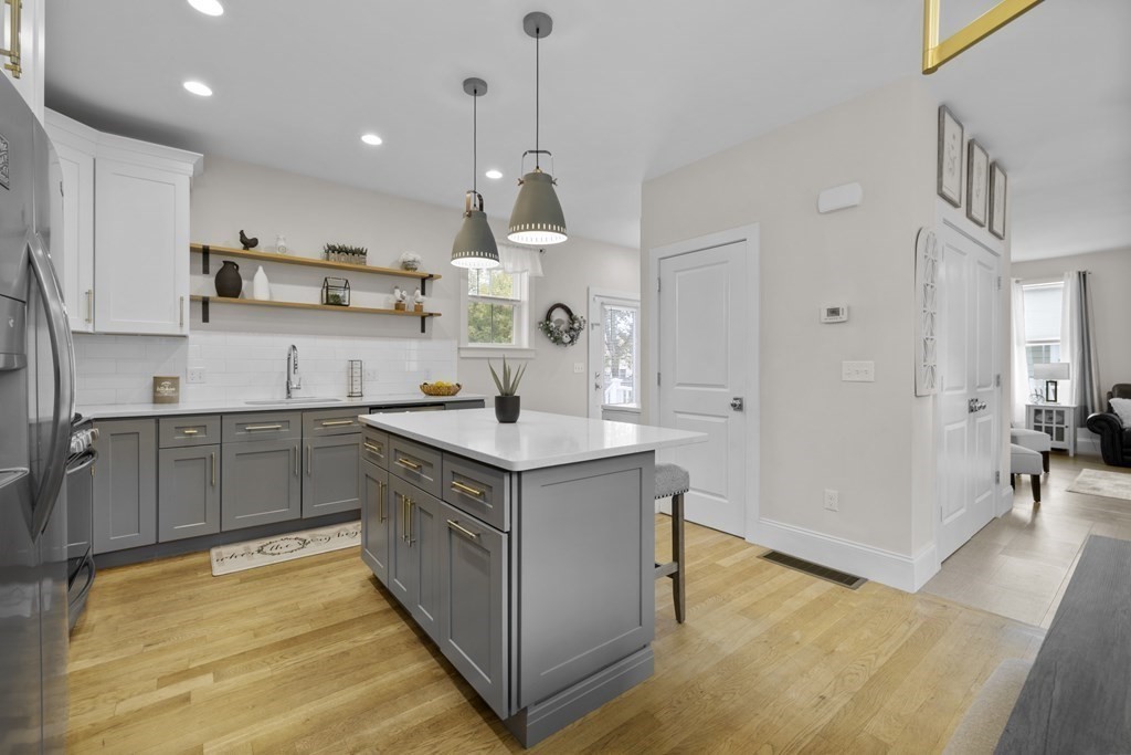 111 Highland Ave # 2