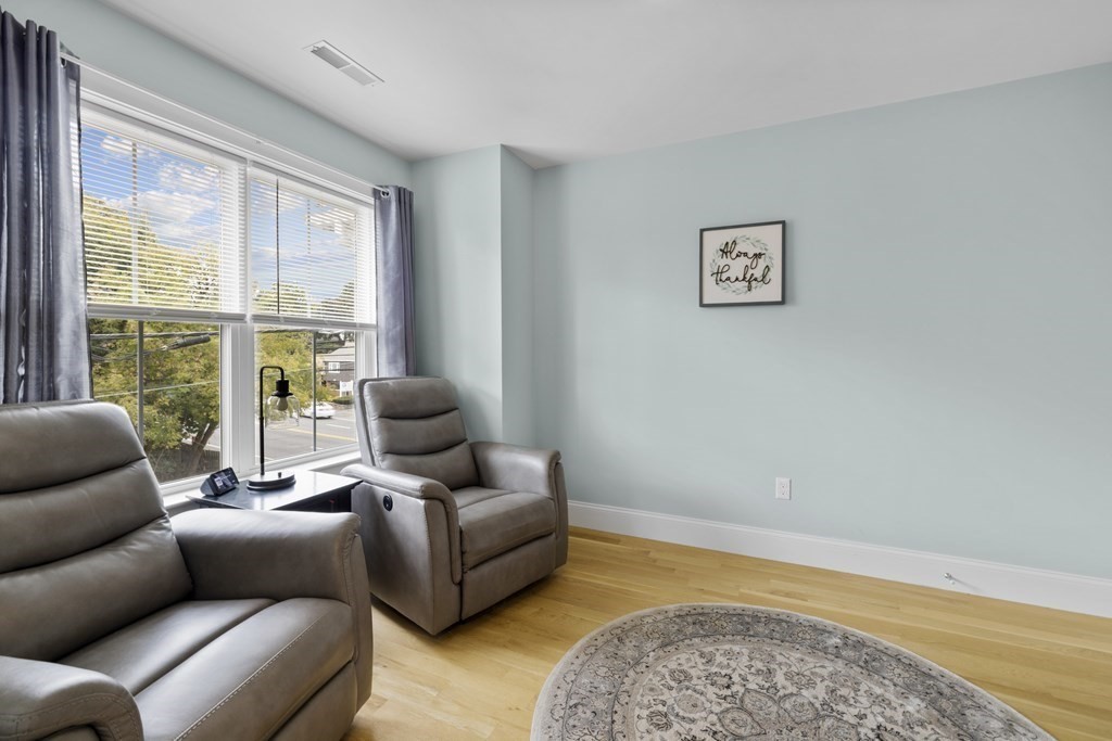 111 Highland Ave # 2