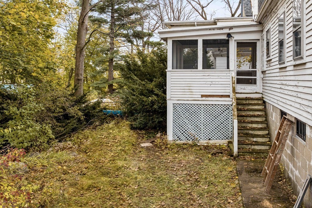 48 Rockview Street