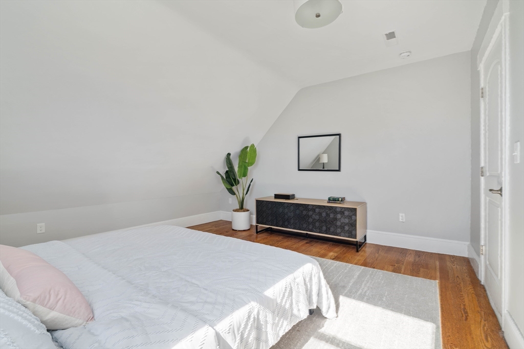 40 Harvard Street # 2
