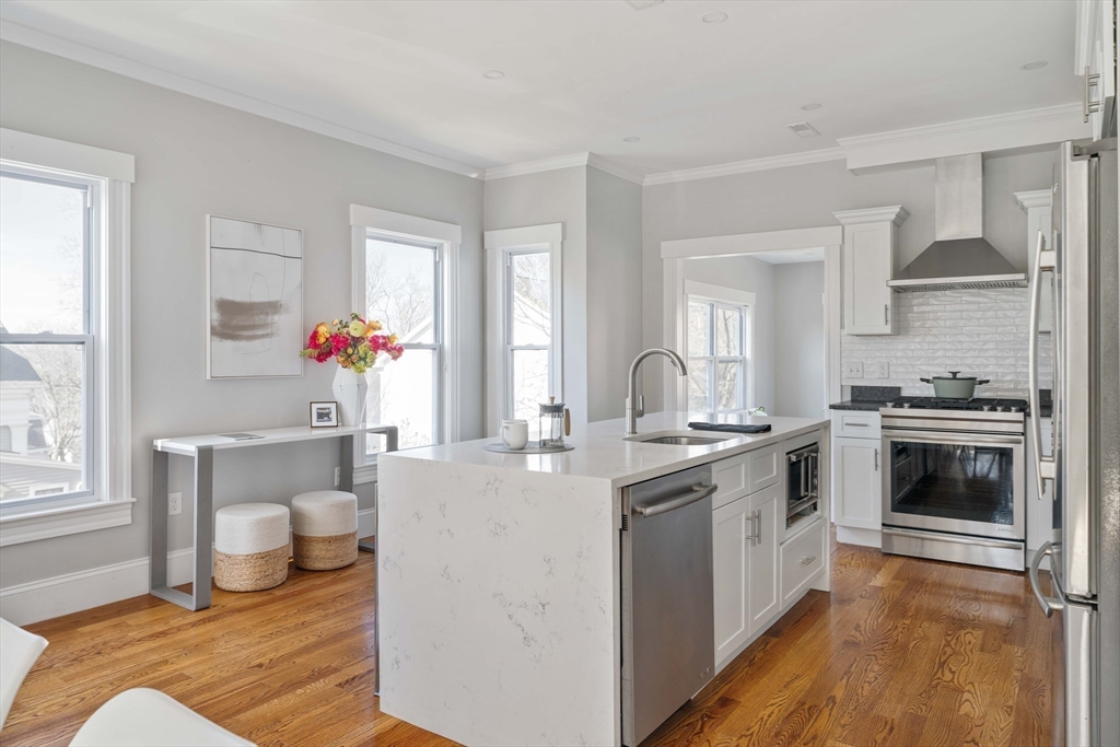 40 Harvard Street # 2