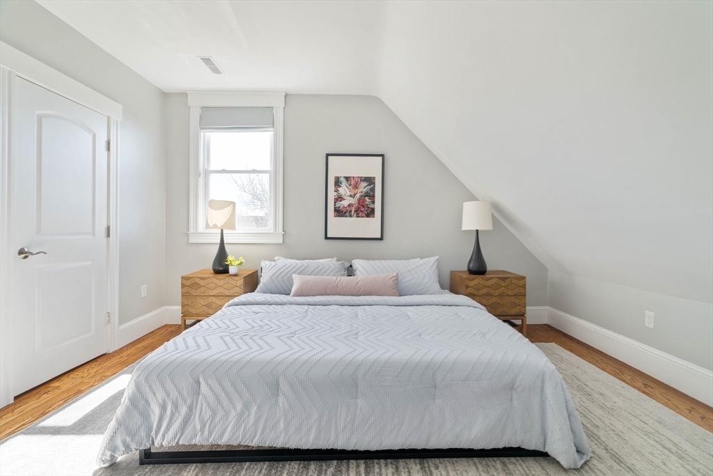 40 Harvard Street # 2