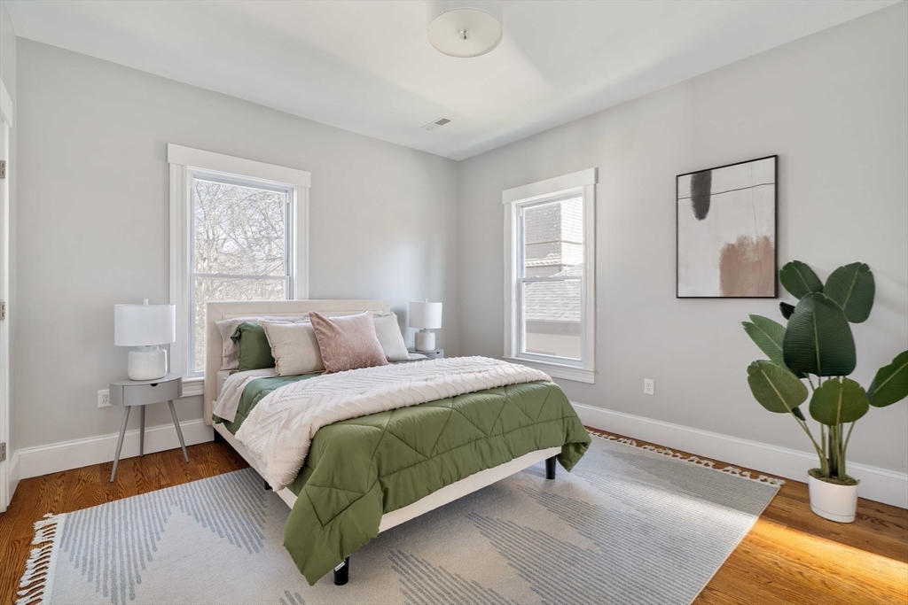 40 Harvard Street # 2