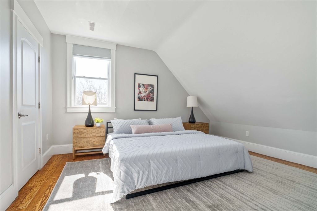 40 Harvard Street # 2