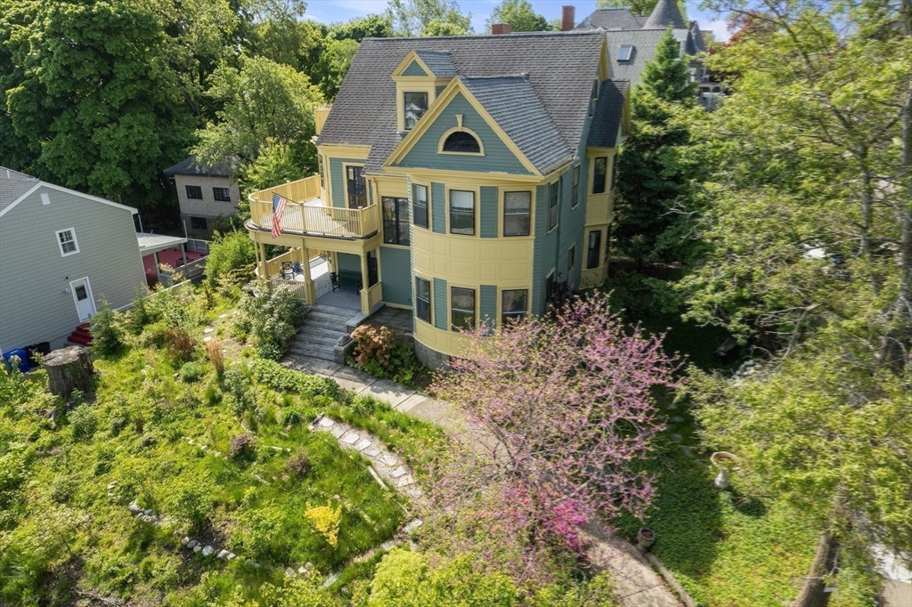 65 Welles Ave