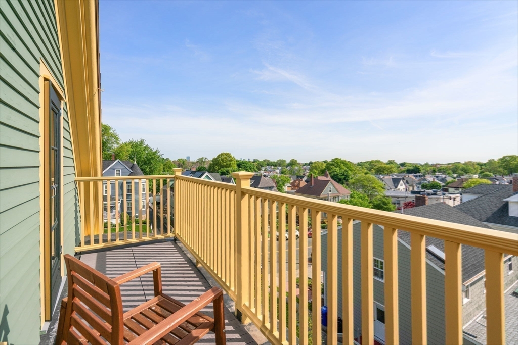65 Welles Ave