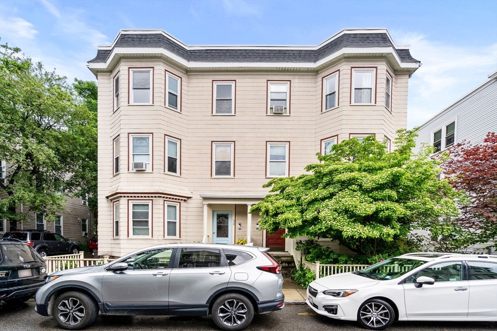 38 Goldsmith Street # 2