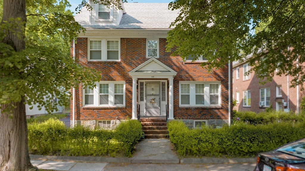 45 Pershing Rd