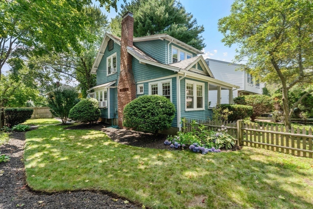 8 Sanborn Ave