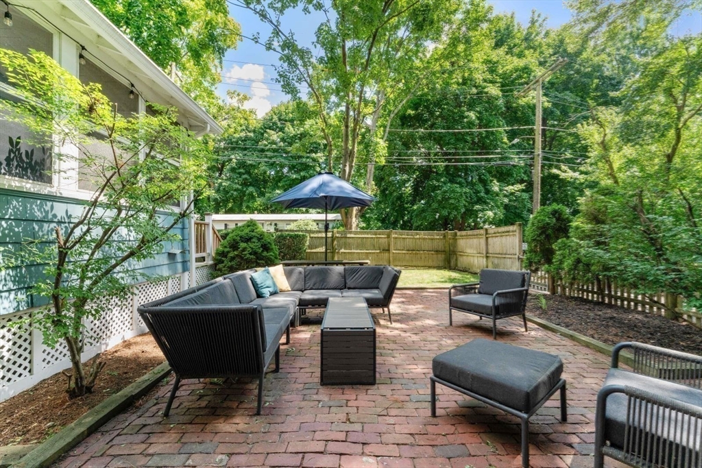 8 Sanborn Ave