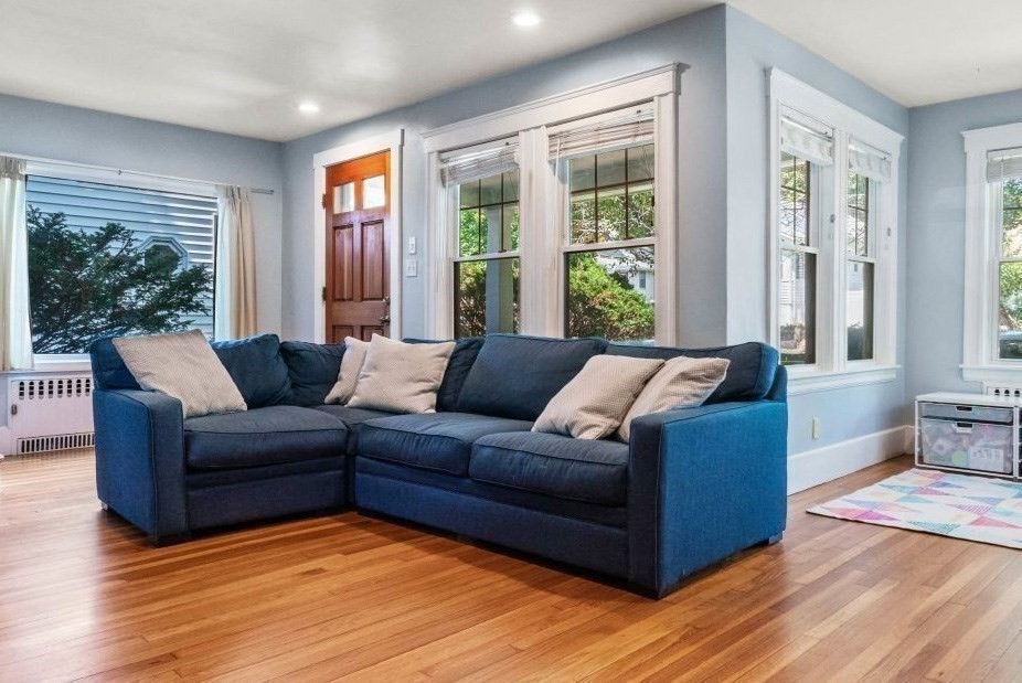8 Sanborn Ave