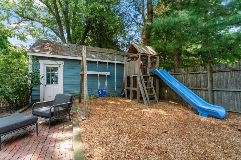 8 Sanborn Ave