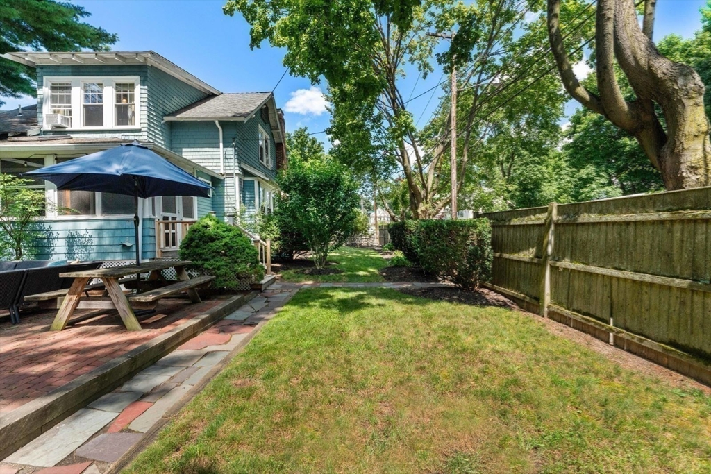 8 Sanborn Ave