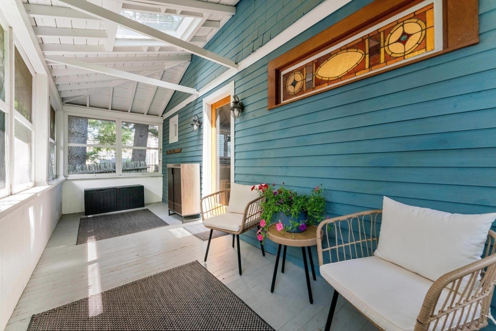 8 Sanborn Ave