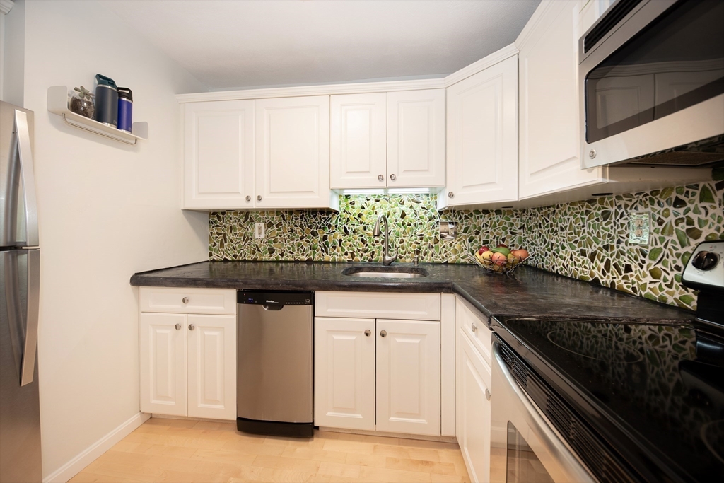 25 Linden Avenue # 2