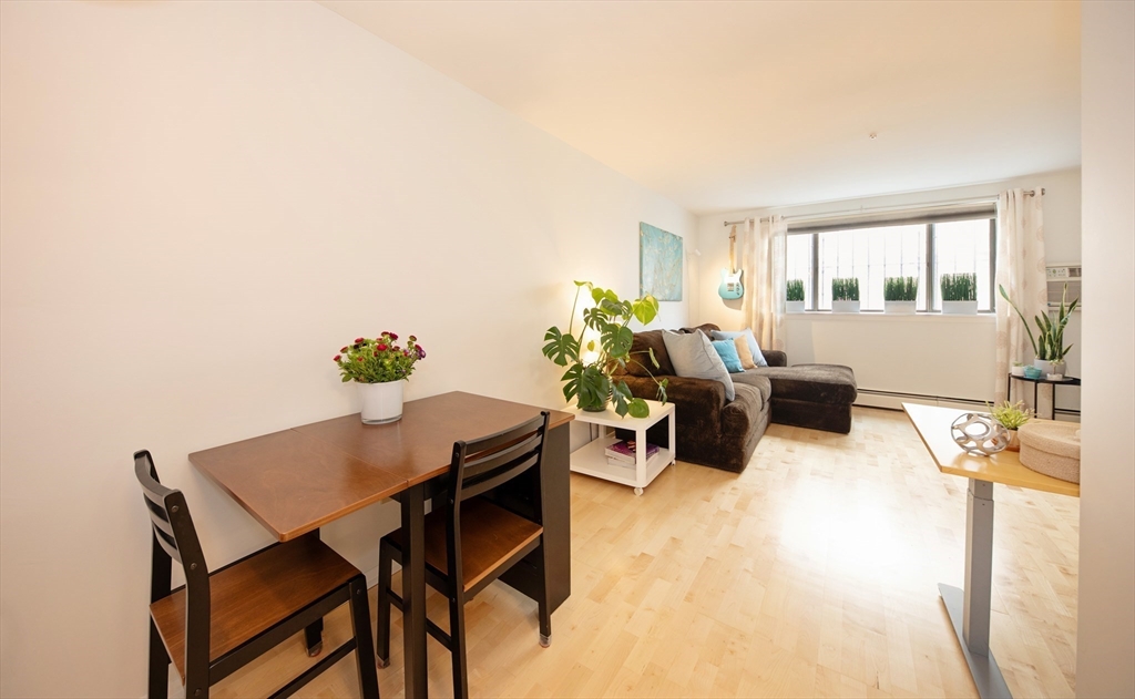 25 Linden Avenue # 2