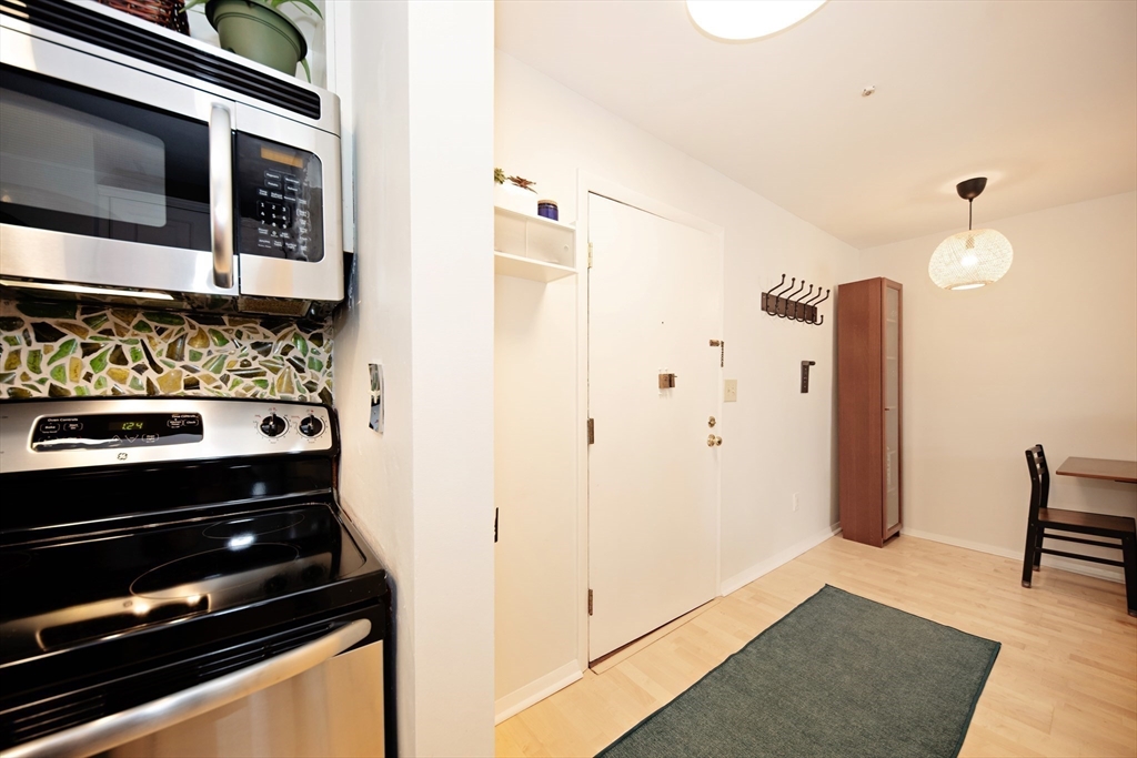 25 Linden Avenue # 2