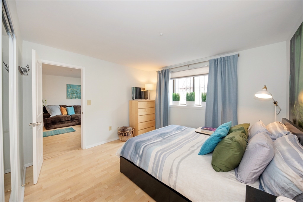 25 Linden Avenue # 2