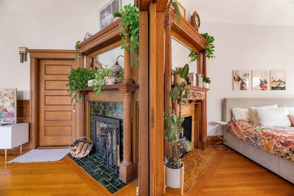 11 S Fairview St # 2L