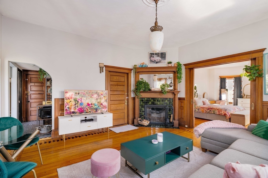 11 S Fairview St # 2L