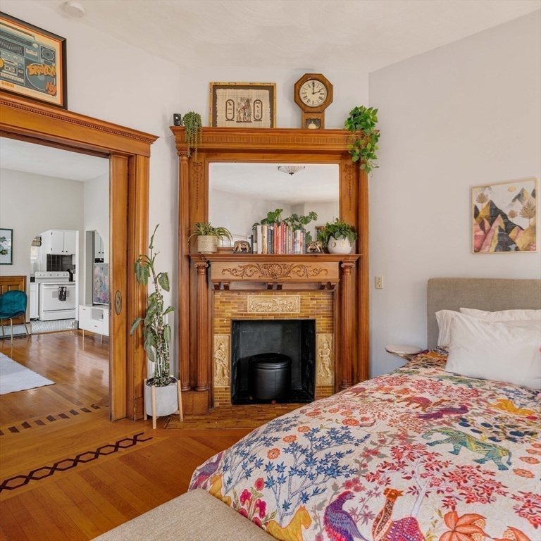 11 S Fairview St # 2L