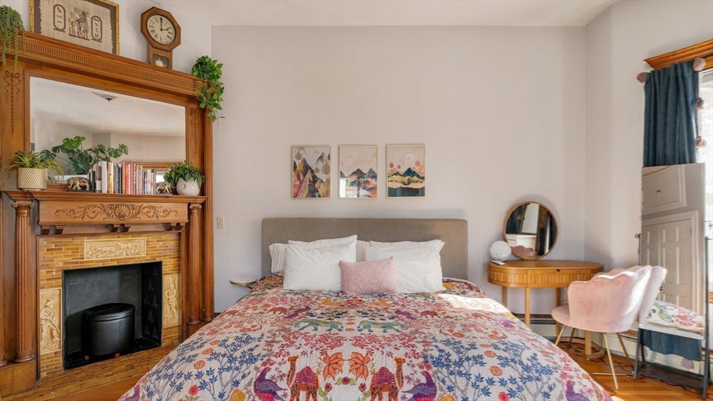 11 S Fairview St # 2L