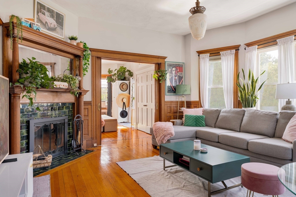 11 S Fairview St # 2L