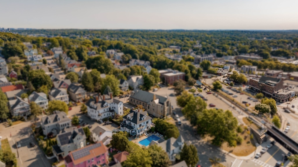 11 S Fairview St # 2L