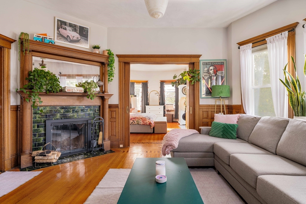 11 S Fairview St # 2L