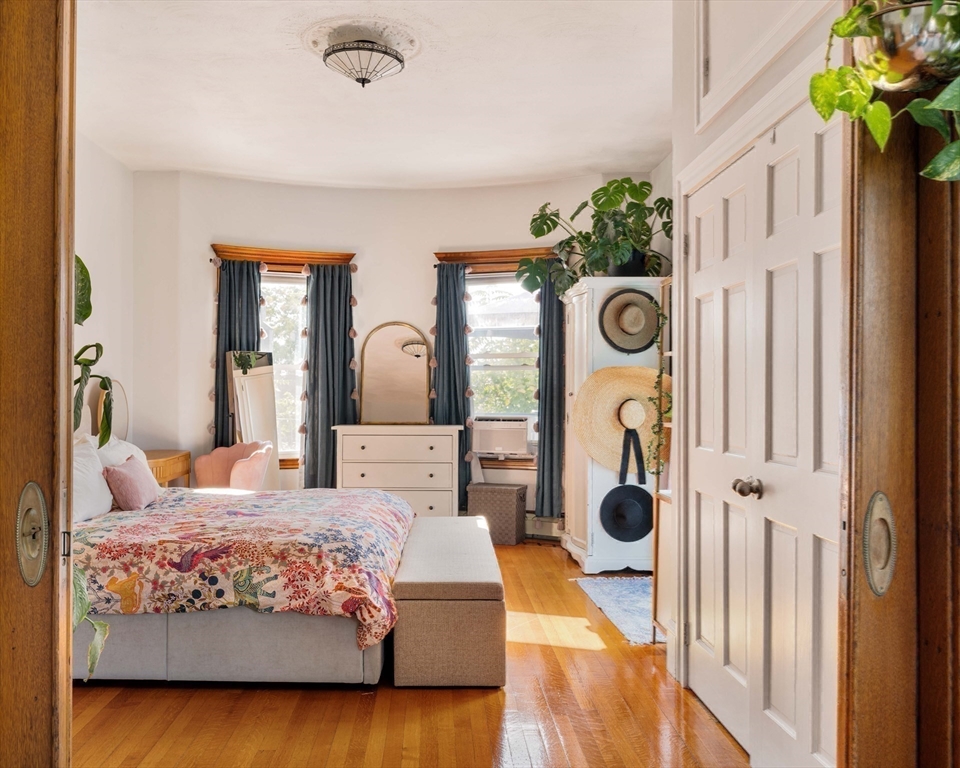 11 S Fairview St # 2L