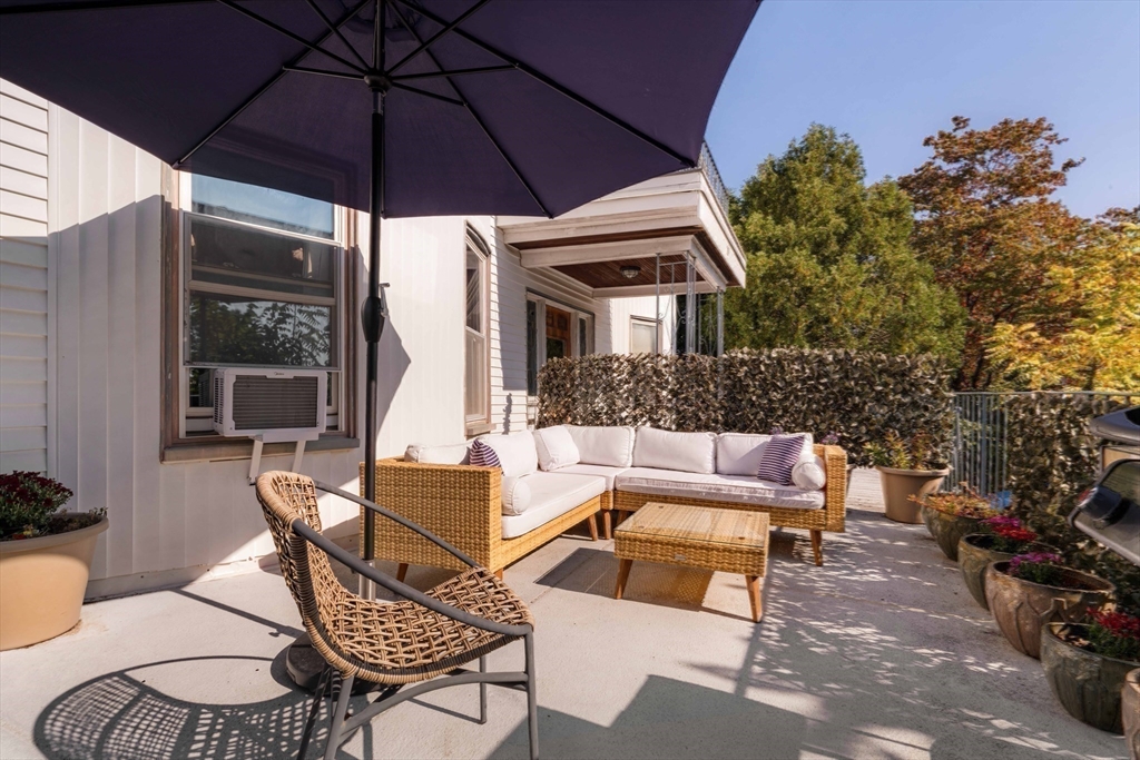 11 S Fairview St # 2L