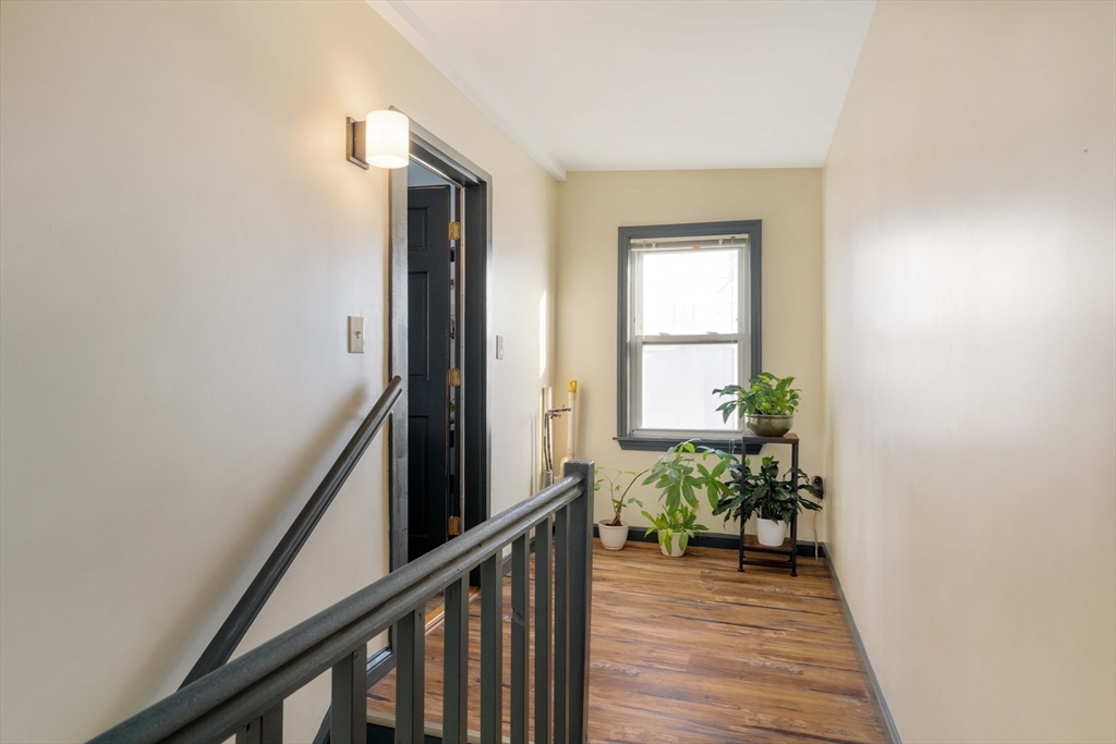 11 Ford St