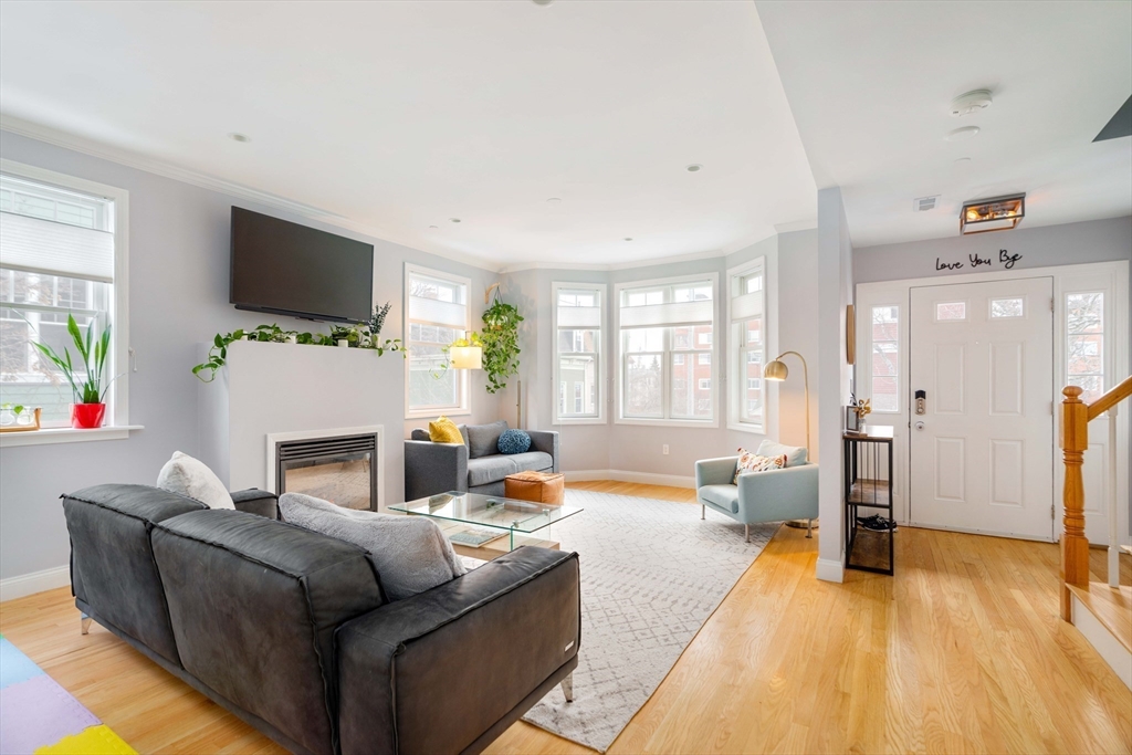 7 Lambert Street # 7