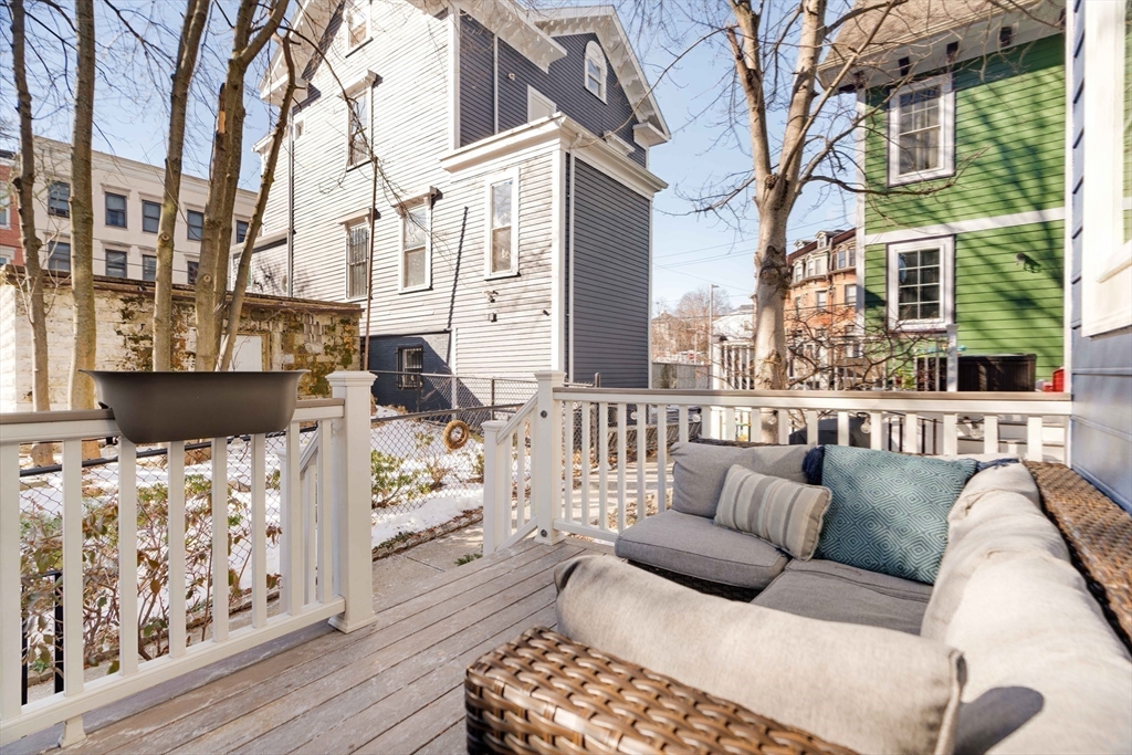 7 Lambert Street # 7