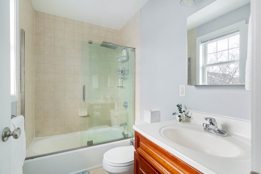 7 Lambert Street # 7