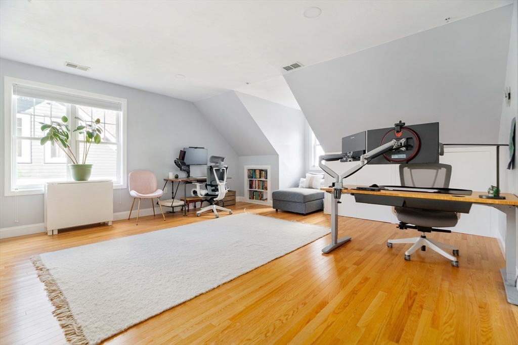 7 Lambert Street # 7