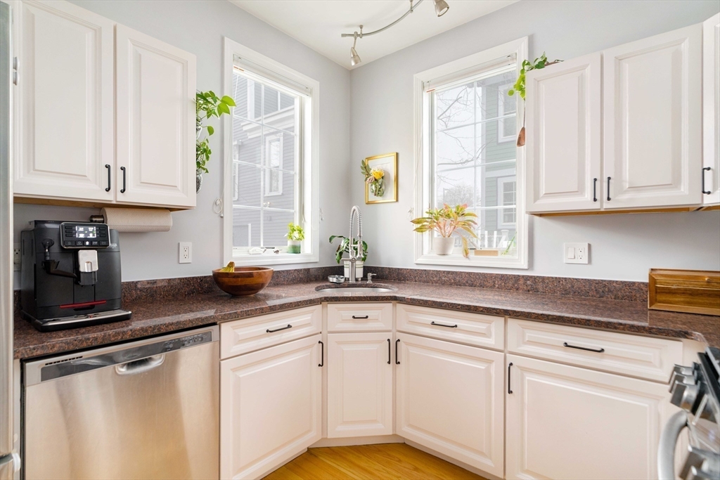 7 Lambert Street # 7