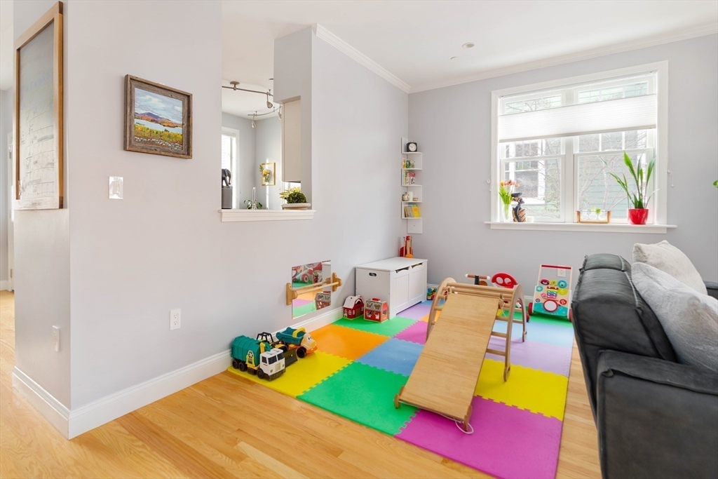7 Lambert Street # 7