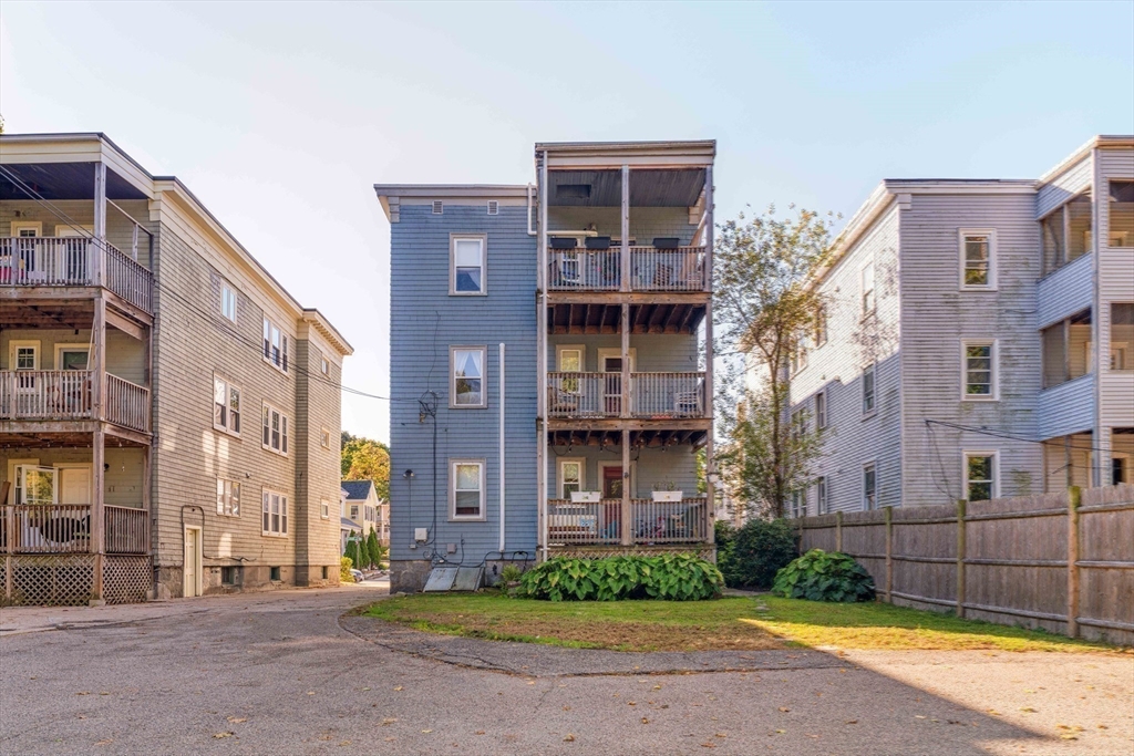 289 Belgrade Avenue # 2