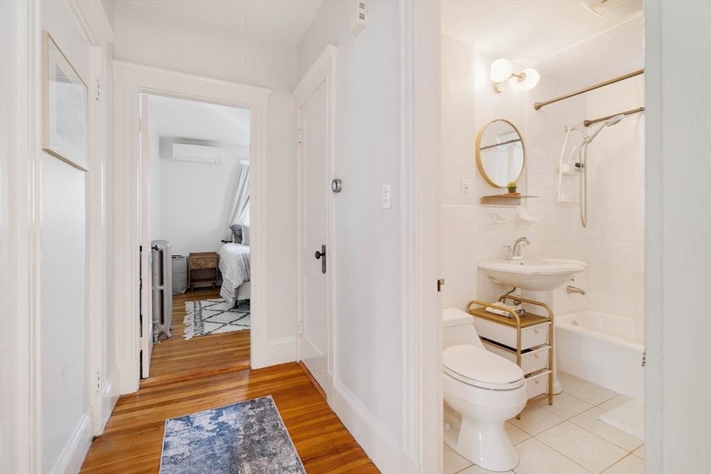 289 Belgrade Avenue # 2