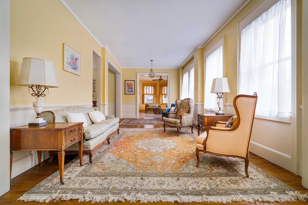 7 Lakeville Rd # 3