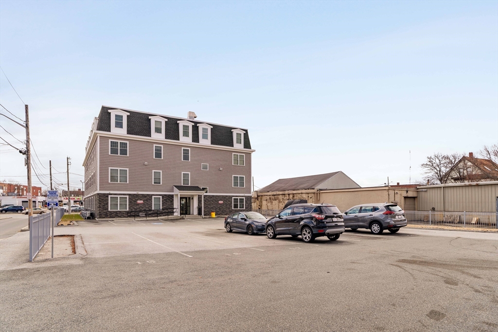 693 Western Ave #305